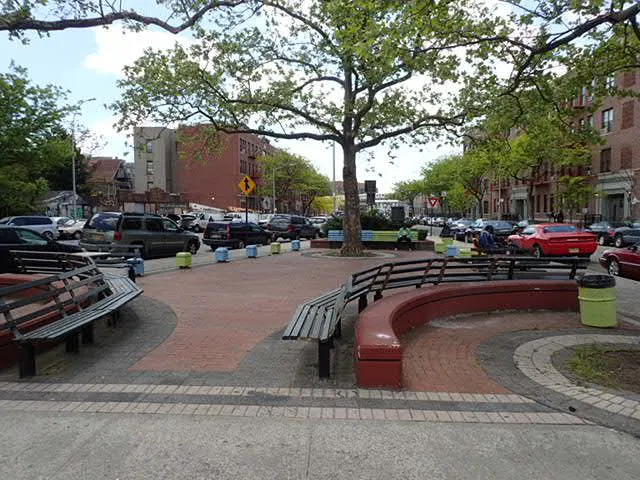 Howard Malls Picture 1
