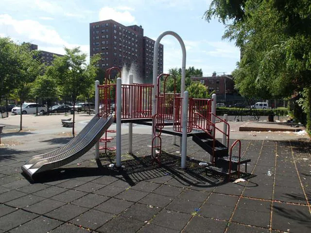 Carter G. Woodson Children's Park Picture 9