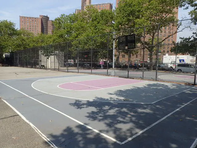Dr. Green Playground Picture 7