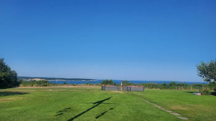 Montauk Manor Picture 8