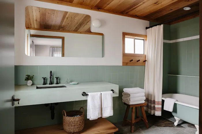 Daunt's Albatross Motel Picture 2