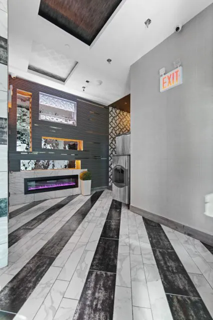 Marina Hotel Brooklyn Picture 3