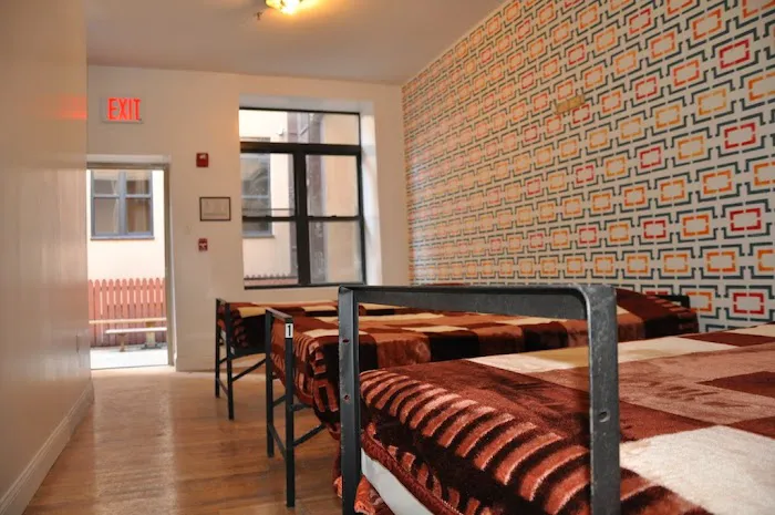NY Moore Hostel Picture 4