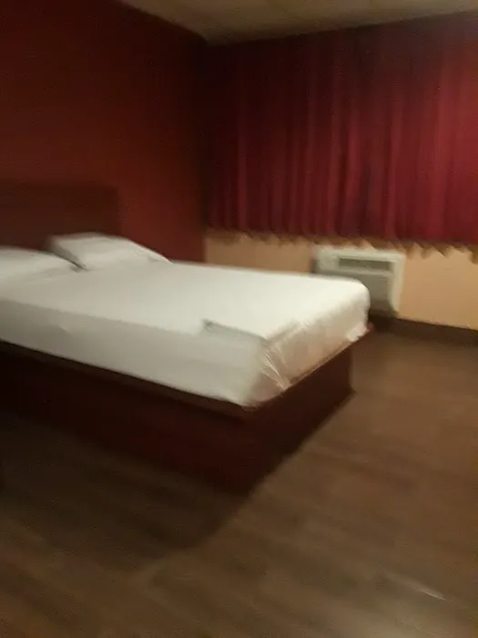 Bushwick Hotel Picture 2