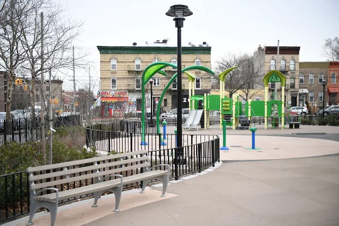 Hilltop Playground Picture 9
