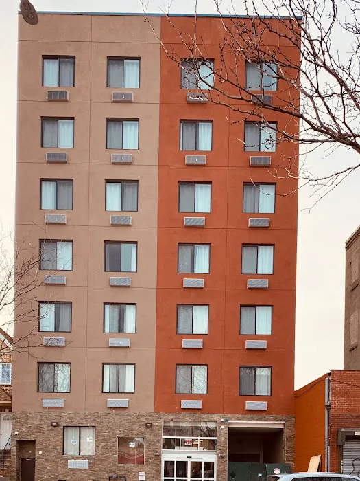 Surface Inn Brooklyn Picture 9