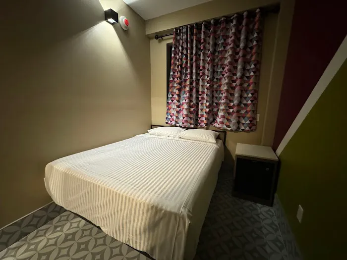 Moon Hotel Brooklyn Picture 5