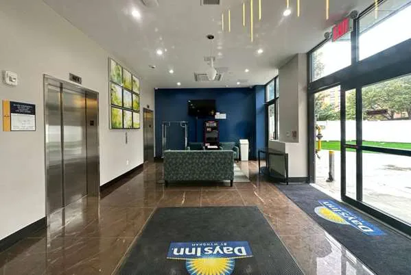 Days Inn by Wyndham Brooklyn / Eastern Parkway Picture 8
