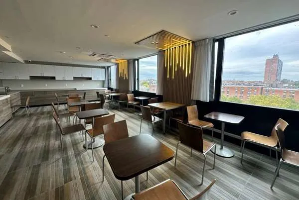 Days Inn by Wyndham Brooklyn / Eastern Parkway Picture 1