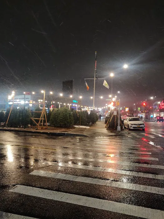 Dwyer Square Picture 4