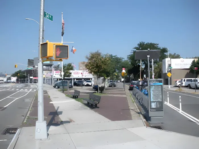 Dwyer Square Picture 10