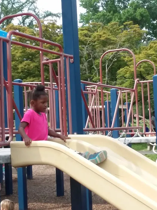 Columbus Park Picture 2