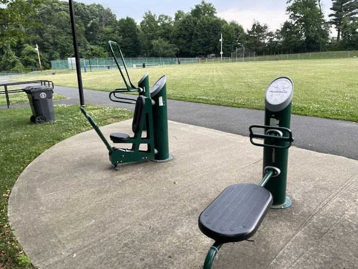 Travis Hill Park Picture 10