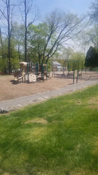 Travis Hill Park Picture 6