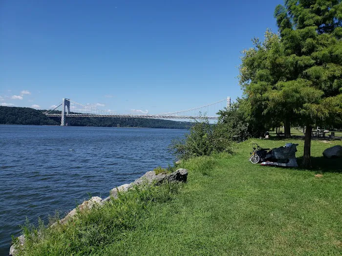 Fort Washington Park Picture 9