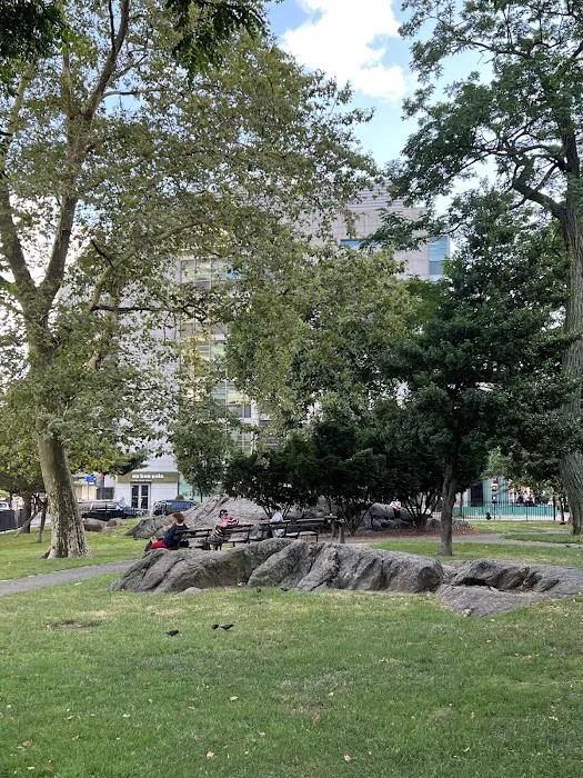 Mitchel Square Picture 7