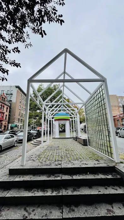 McKenna Square Picture 1