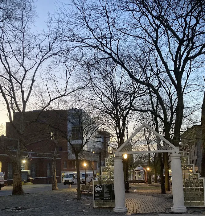 McKenna Square Picture 9