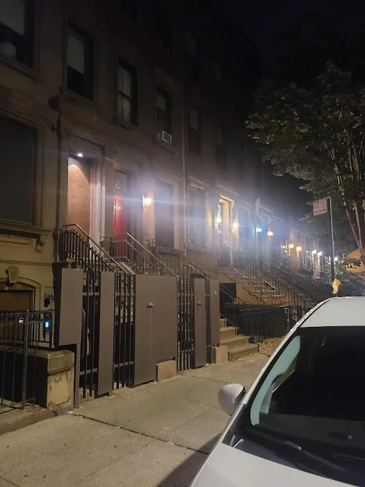 The Harlem Pearl Picture 2