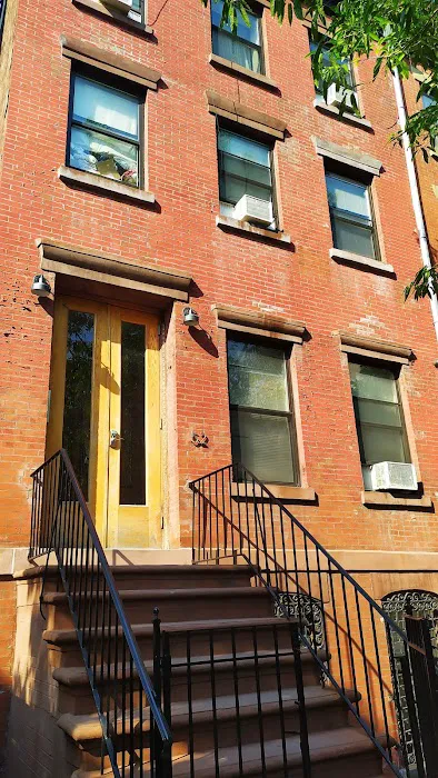 Historic Harlem House Picture 8