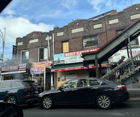 JACKSON HEIGHTS