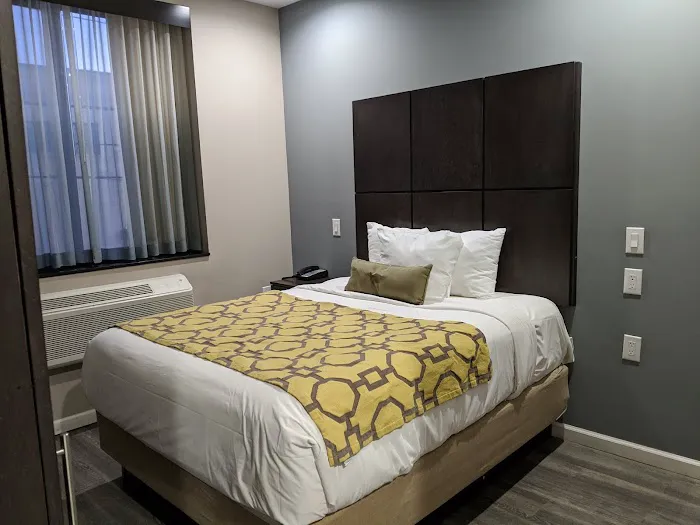 Voyage Hotel Picture 2