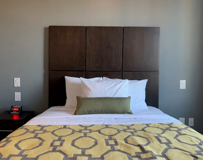 Voyage Hotel Picture 7