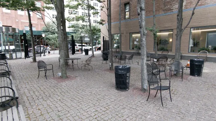 One East River Place Park Picture 1