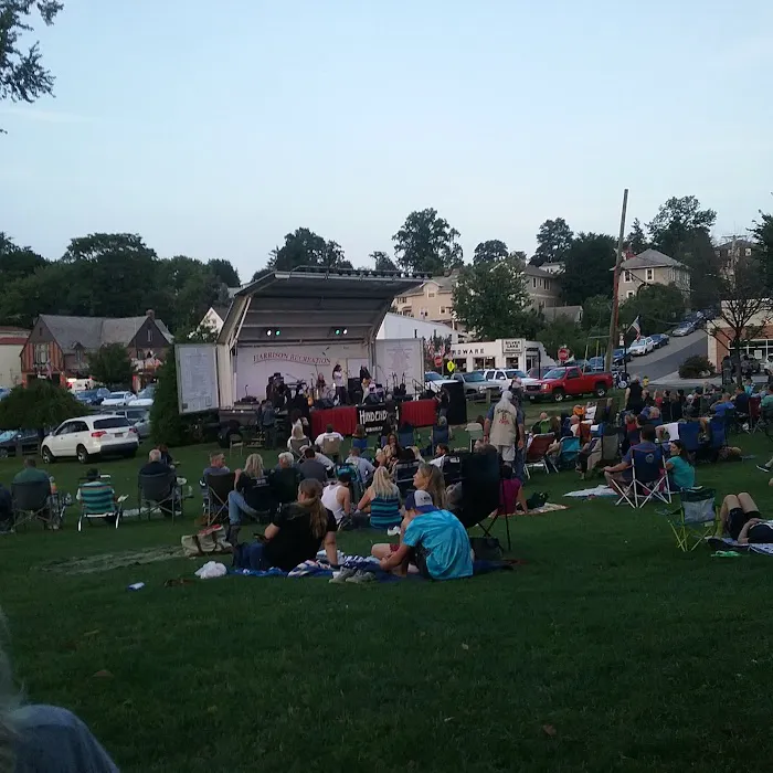 West Harrison Village Green Picture 5