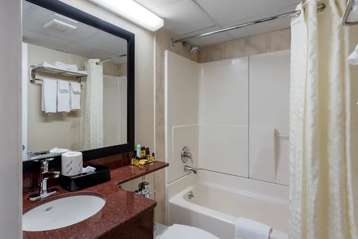 Best Western Plus Brooklyn Bay Hotel Picture 9