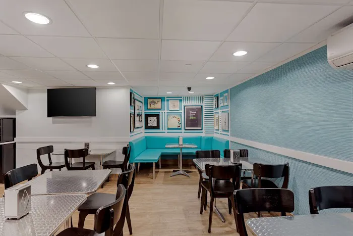 Best Western Plus Brooklyn Bay Hotel Picture 3