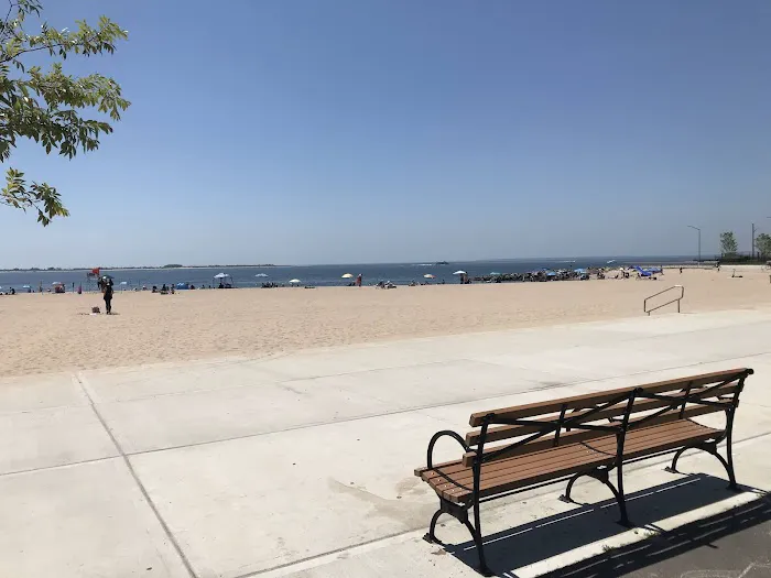 Manhattan Beach Park Picture 3
