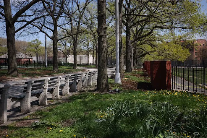 Lincoln Terrace Park Concrete Courts Picture 10