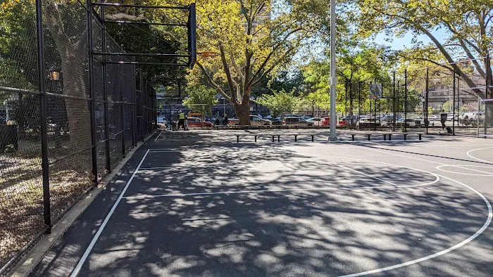 Sternberg Park Picture 4