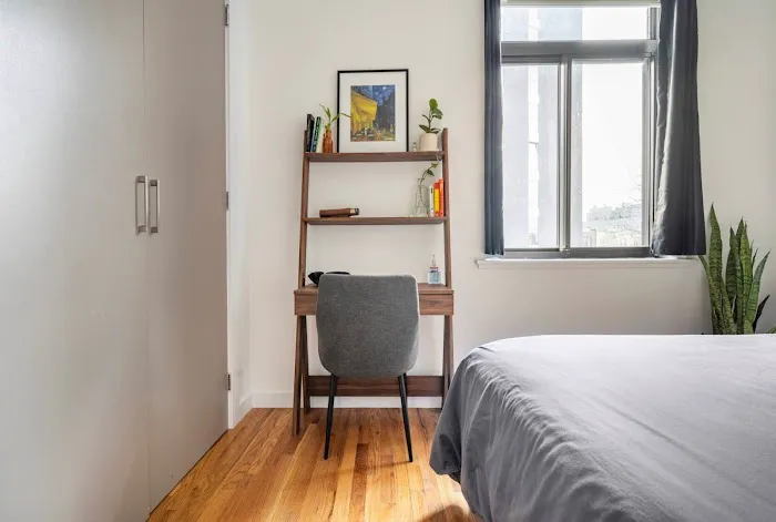 Gorgeous Greenpoint Getaway Picture 3