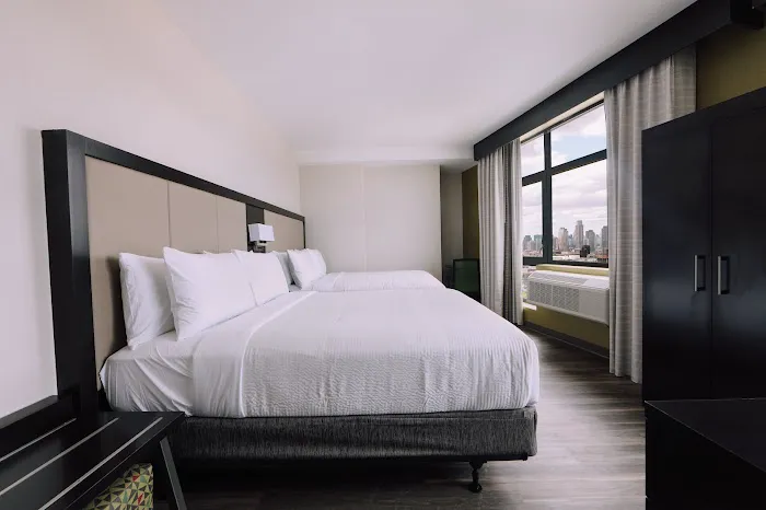 Holiday Inn Express Long Island City E - New York by IHG Picture 6