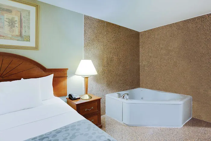 La Quinta Inn by Wyndham Queens (New York City) Picture 6