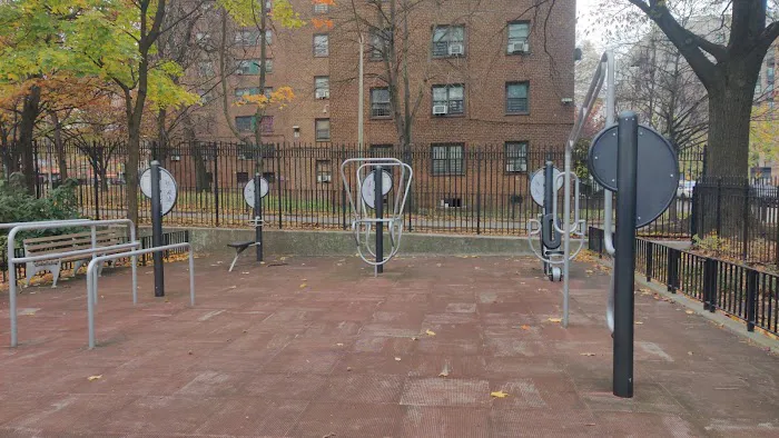 Calisthenics Park Picture 1