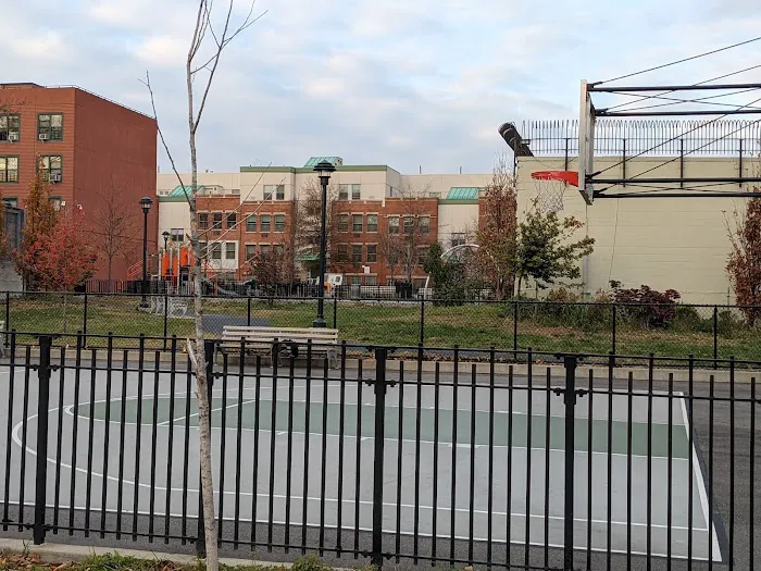 Prospect Plaza Park Picture 4