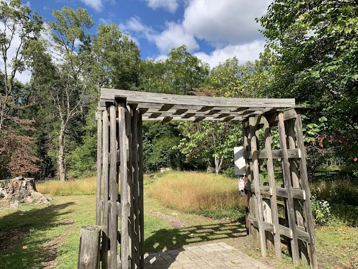 Davies Arboretum & Wildlife Preserve Picture 3