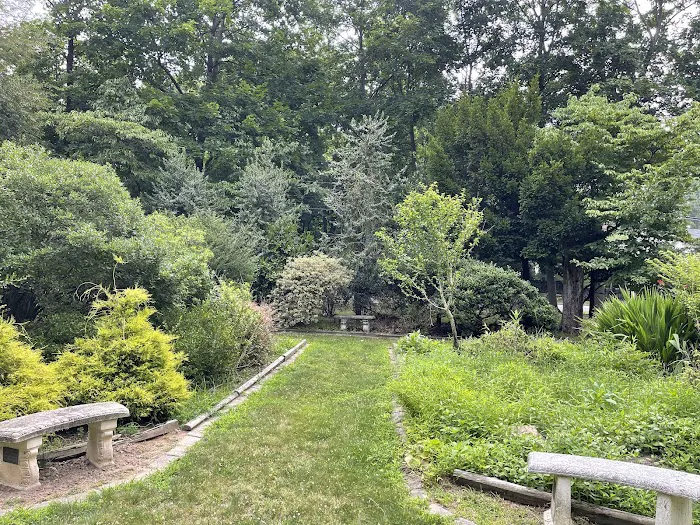 Davies Arboretum & Wildlife Preserve Picture 5