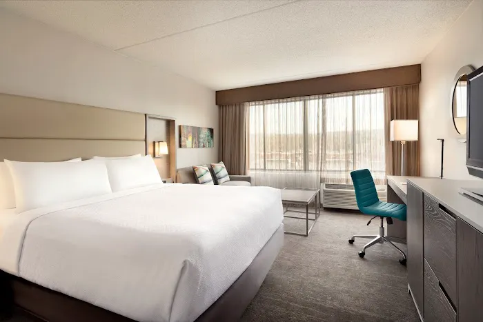Crowne Plaza Englewood by IHG Picture 5