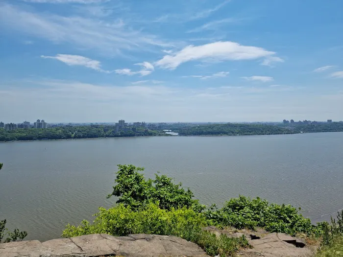 Hudson Park Picture 3