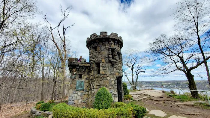 Hudson Park Picture 10