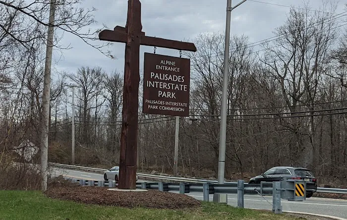 Palisades Interstate Park Commission: Ross Dock Picnic Area Picture 5