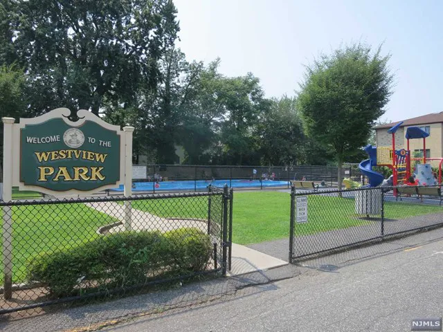 Westview Park Picture 2