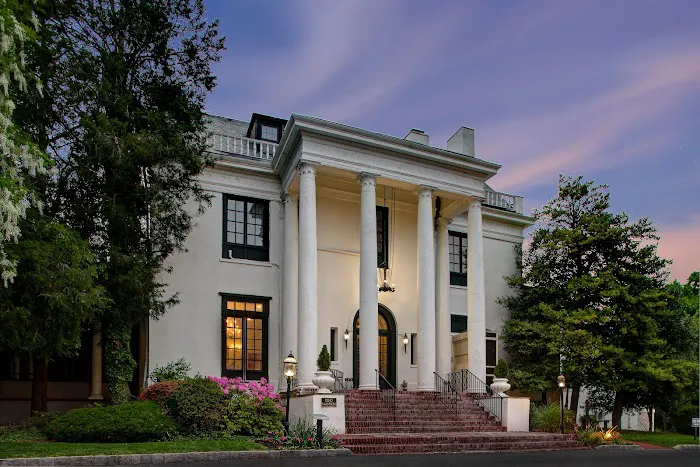 Tarrytown House Estate on The Hudson Picture 1