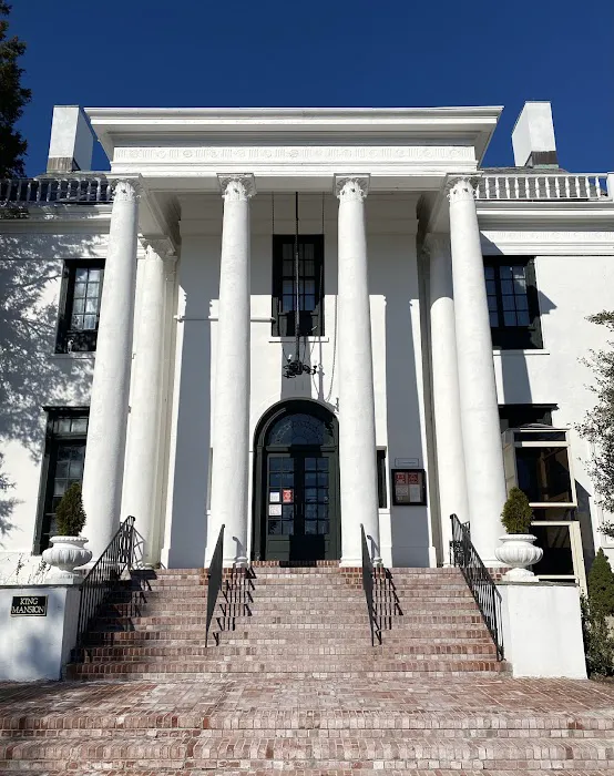 King Mansion Picture 9