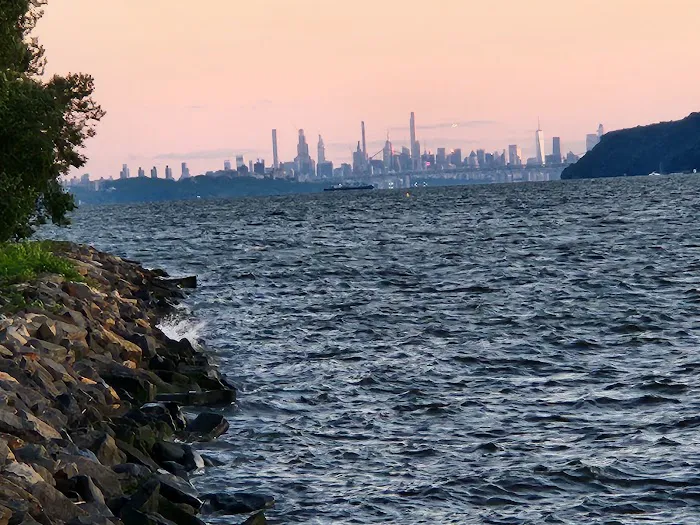 Scenic Hudson Park Picture 1