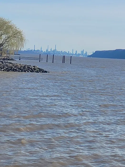Scenic Hudson Park Picture 4
